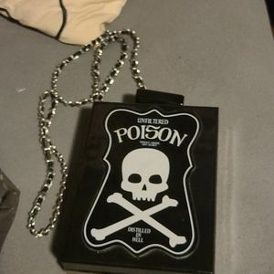 Poison clutch / bag